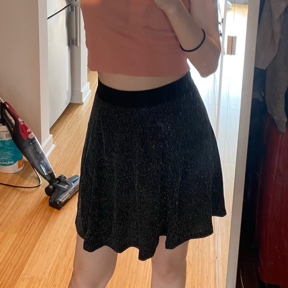 Black shinny skirt